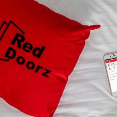 Reddoorz Plus @ Maguwo Kalasan Dış mekan fotoğraf