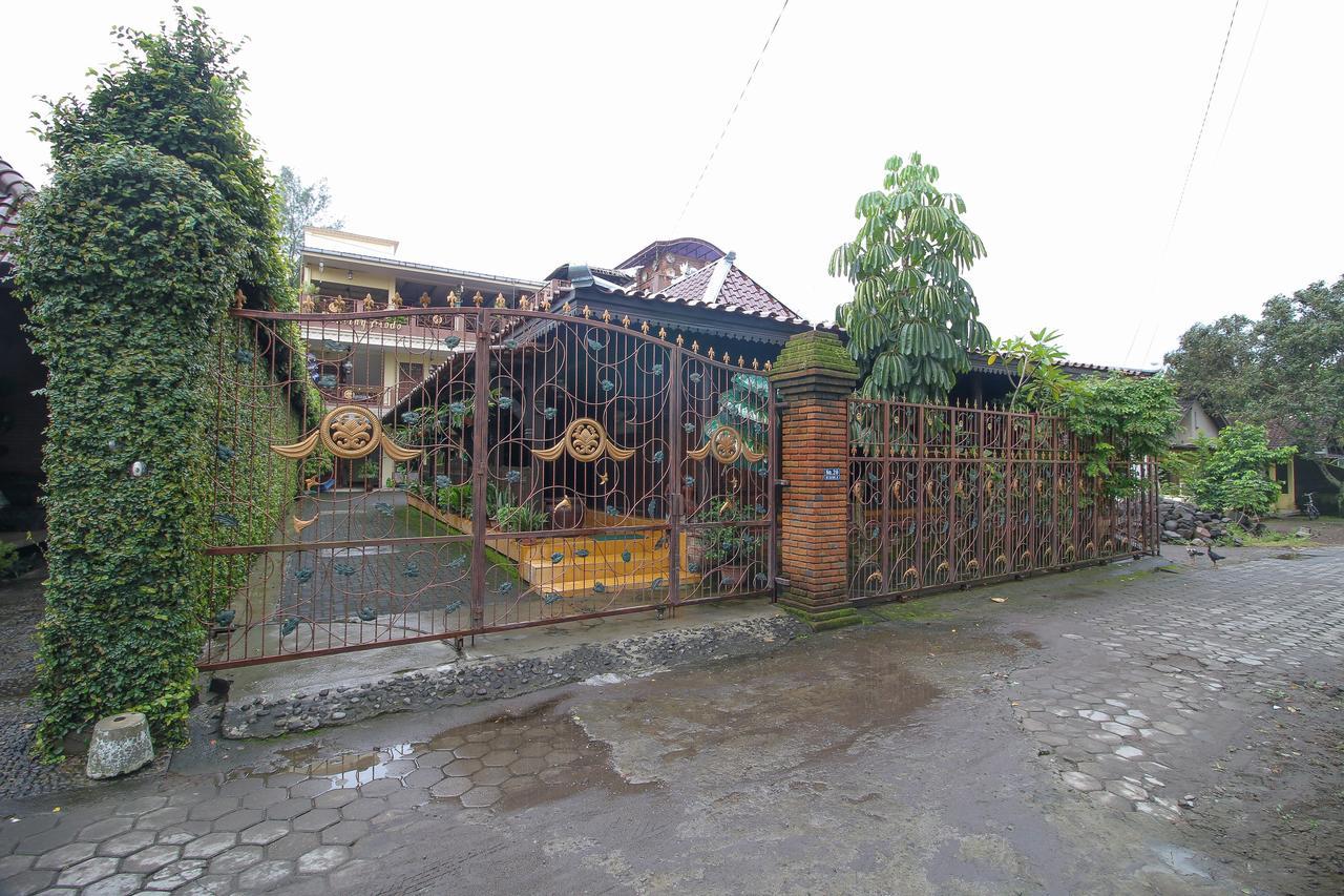 Reddoorz Plus @ Maguwo Kalasan Dış mekan fotoğraf