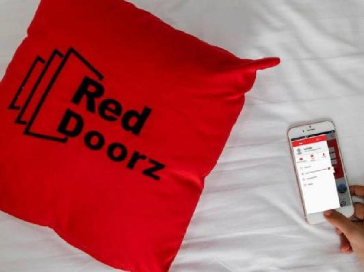 Reddoorz Plus @ Maguwo Kalasan Dış mekan fotoğraf